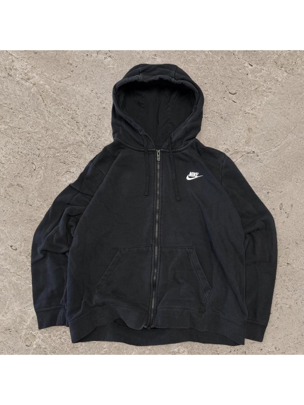 Fire Y2K cotton Nike simple zip up hoodie.